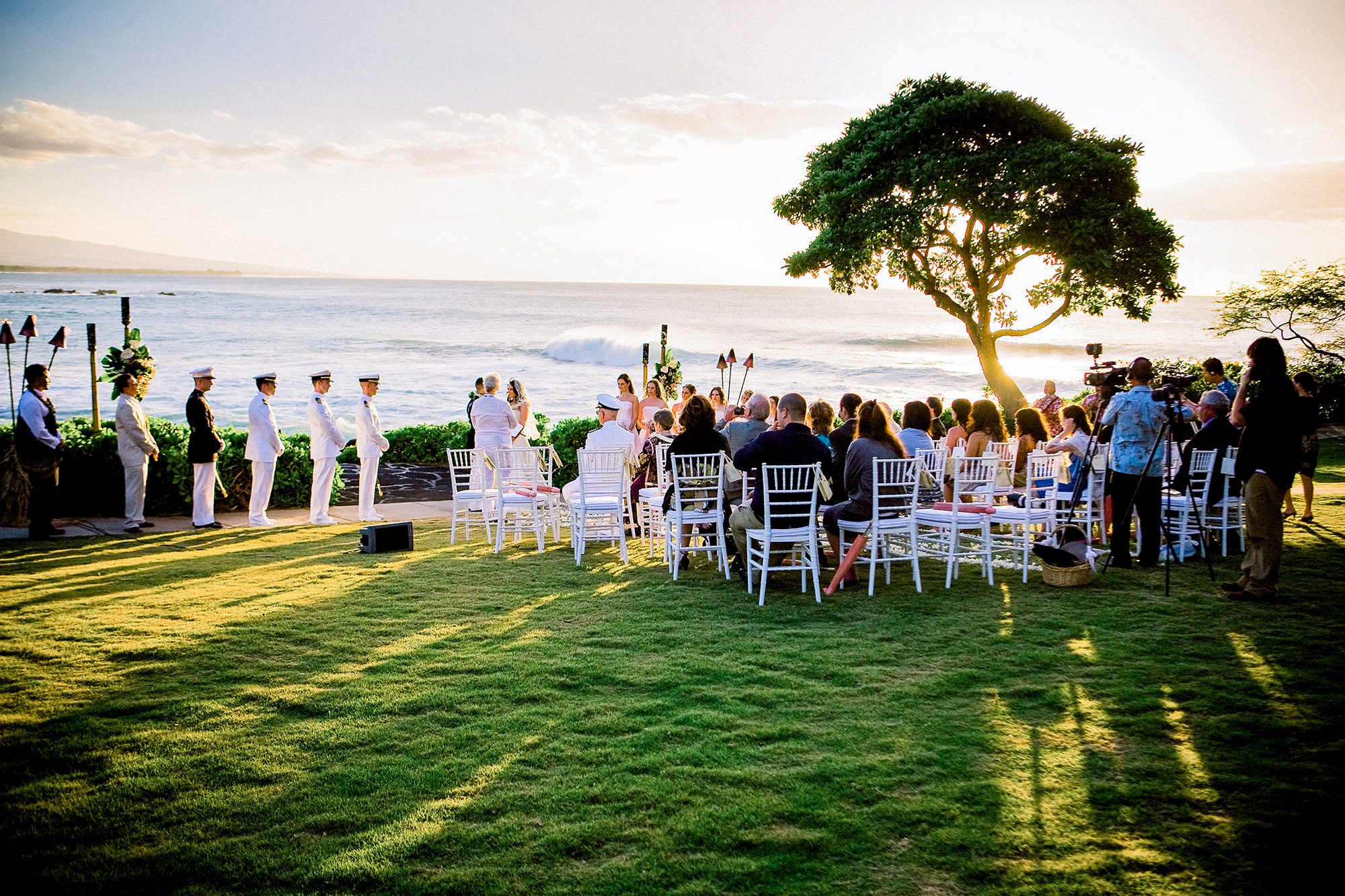 Hawaii destination wedding photographer