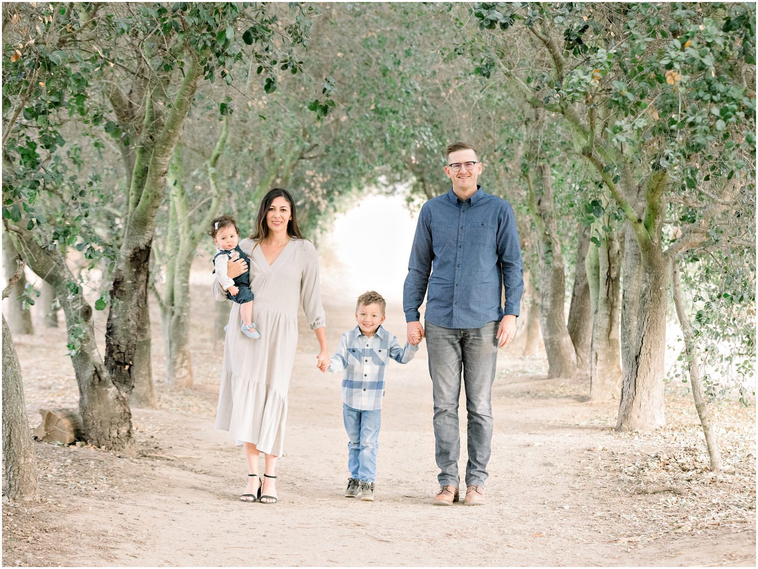 Beautiful Family Photo Session {In The Hallway of Trees, Poway California}